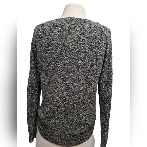 SO Sweater - Picture 2 of 3